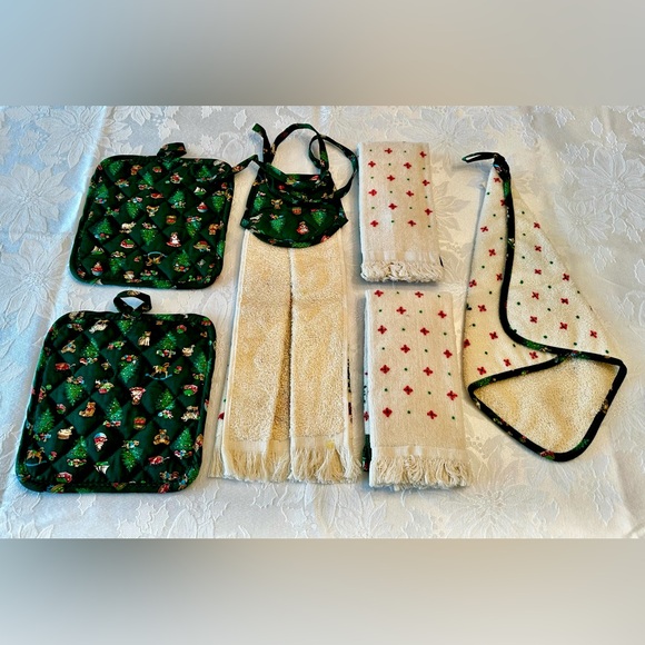 🎄 Set of Spode Kitchen Linens 🎄 - Picture 2 of 2